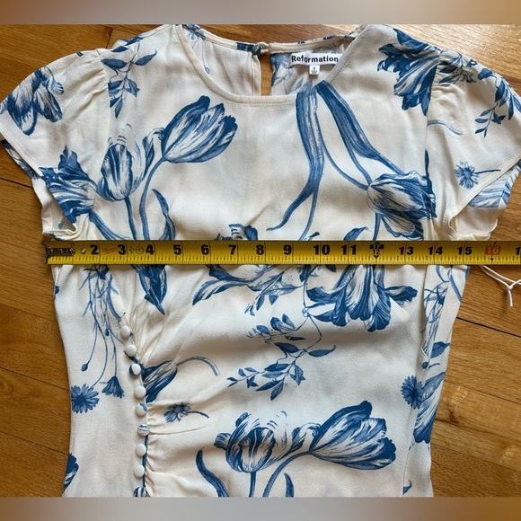 NWT Reformation Frasier Dress in White and Blue Lisse Pattern size 2 - Picture 11 of 11